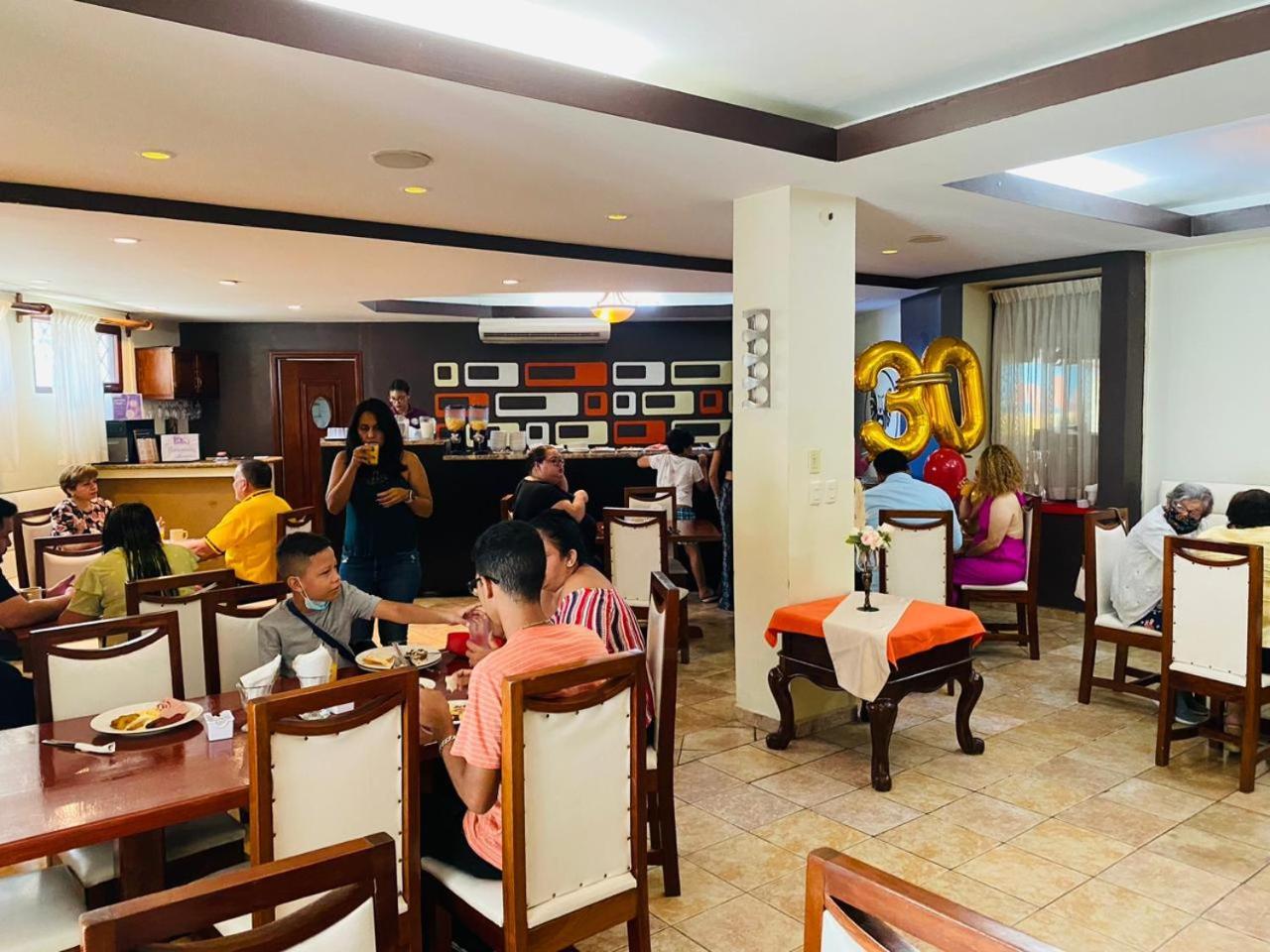 Hotel Primavera Boutique 산페드로술라 외부 사진